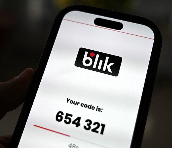 Codzienny przelew BLIK do znajomego? Skarbówka może to sprawdzać-22153