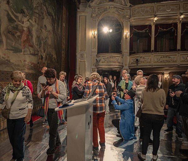 Kultura dla każdego – Teatr Polski i sukces cyklu „Spektakle bez barier" 2025-22969