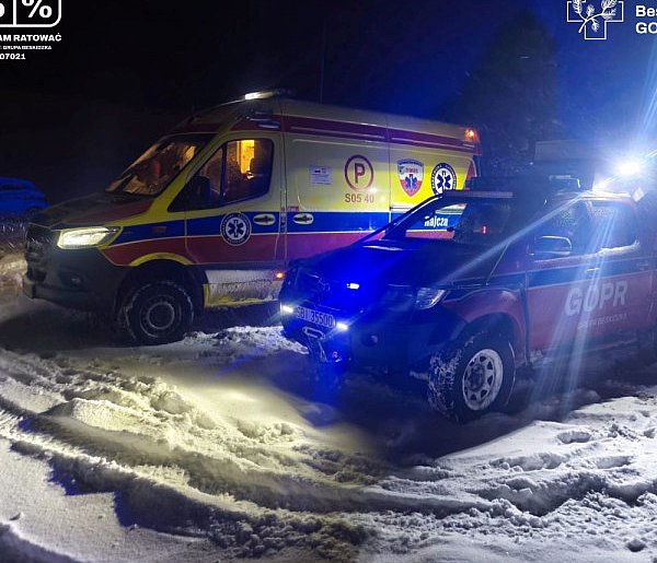 Niespokojna noc sylwestrowa w Beskidach-23260