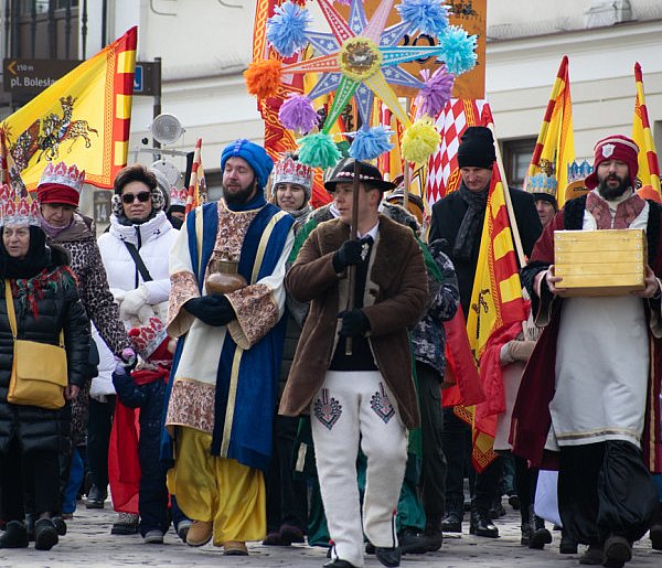Orszak Trzech Króli na ulicach Bielska-Białej-23305