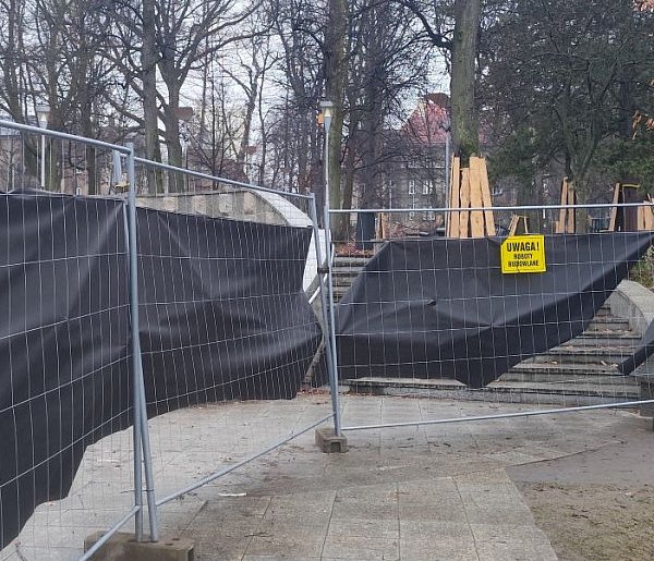 Bielsko-Biała zrywa umowę na rewitalizację Parku Słowackiego-23575