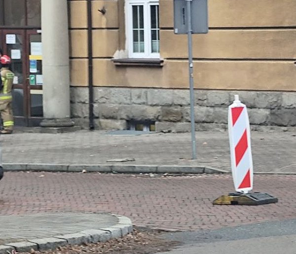 Alarm bombowy w ZUS przy ul. Krasińskiego. Ewakuowano 75 osób