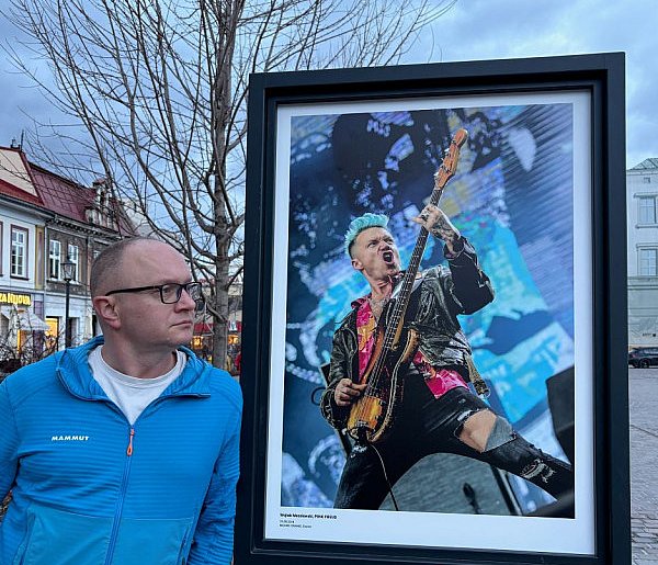 Pierwsze trzy utwory... wystawa plenerowa na placu Wojska Polskiego