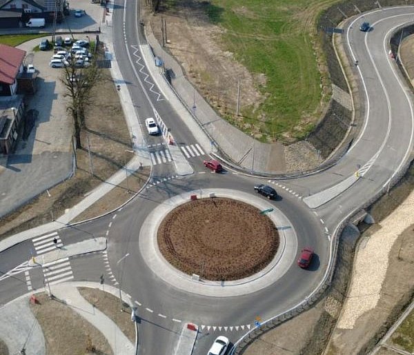 Węzeł na Mazańcowickiej po przebudowie. Kierowcy wjechali na nowy układ drogowy