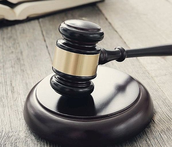 Gigantyczna sprawa nielegalnych automatów. 72 osoby z aktem oskarżenia