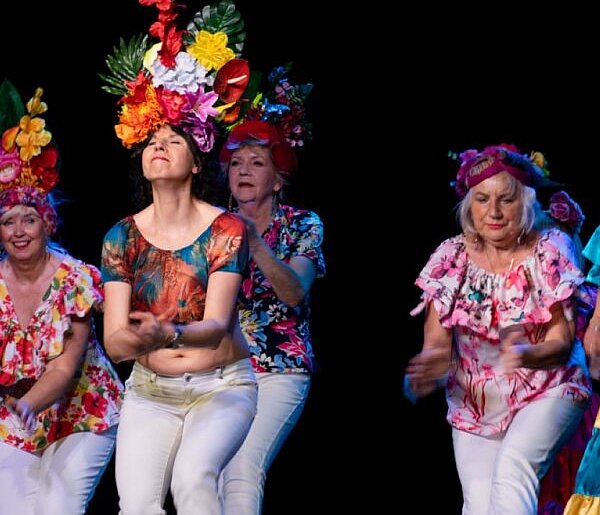 Teatr, taniec, śpiew, poezja i rękodzieło w Domu Kultury w Hałcnowie