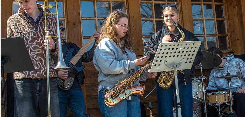 Jazzowe śniadanie na stoku Dębowca