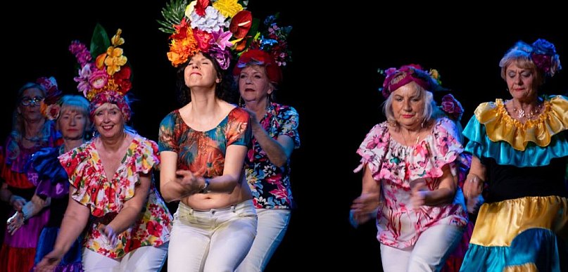 Teatr, taniec, śpiew, poezja i rękodzieło w Domu Kultury w Hałcnowie