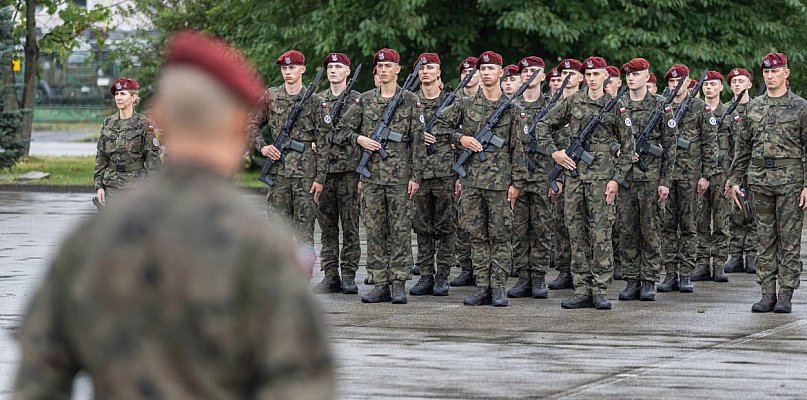 Przysięga wojskowa w Bielsku-Białej: nowi żołnierze Wojska Polskiego - 21118