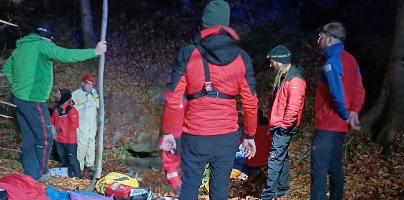 Grotołaz uwięziony w Jaskini Salmopolskiej. Sprawna akcja GOPR zakończona sukcesem - 22184