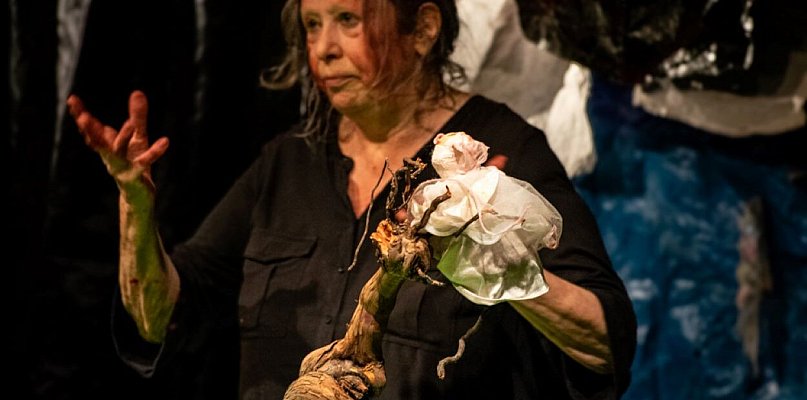 "Krótkie baśnie" - belgijski teatr przedmiotu, bez wielkich inscenizacji