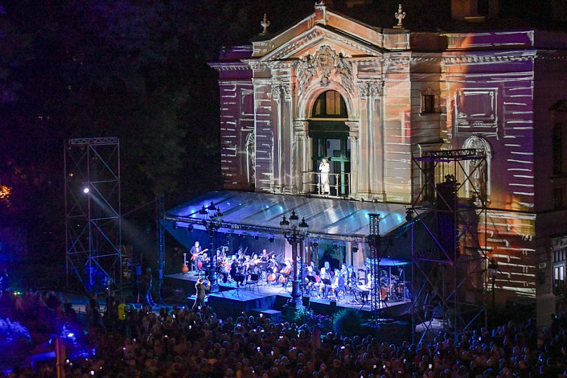 Piąty koncert na teatralnym balkonie
