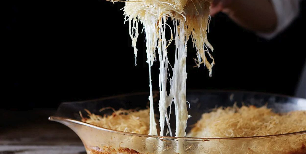 Cheese pull