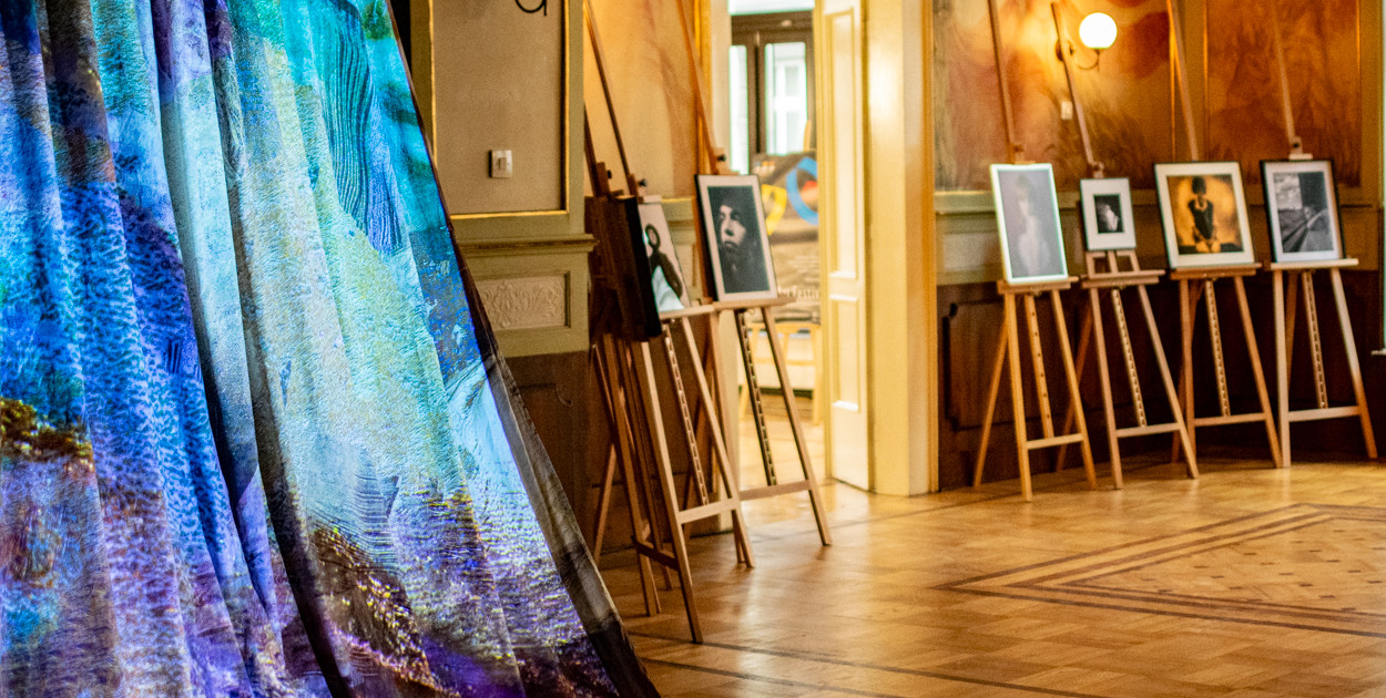 Zimno Północy i ciepło ulicy. Foto Art Festival 2025 w dawnej Patrii