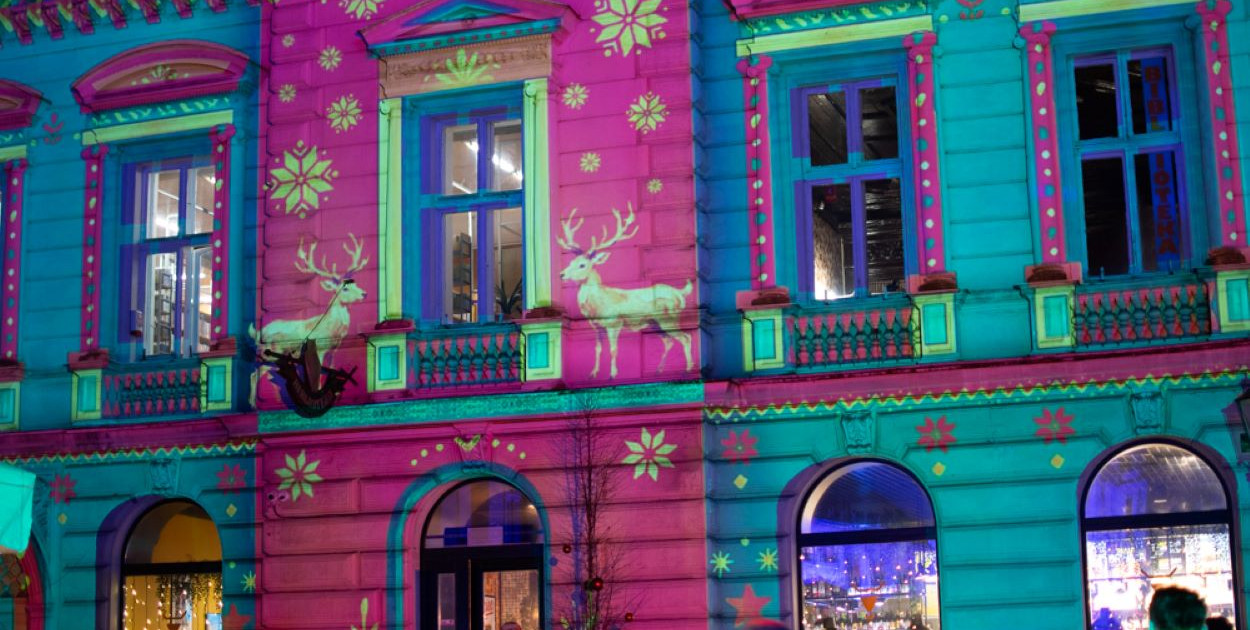 Grzaniec, mikołaje-akrobaci i karuzela. Święta na Starówce wystartowały