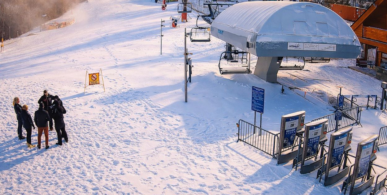 Dolna stacja kolejki na Dębowiec