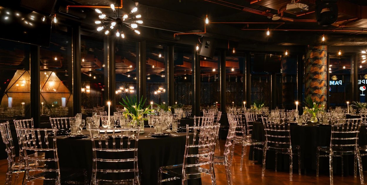 Praktyczne wskazówki jak zorganizować profesjonalną konferencję