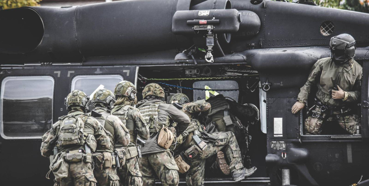 Planowane loty śmigłowców Black Hawk nad Bielskiem-Białą