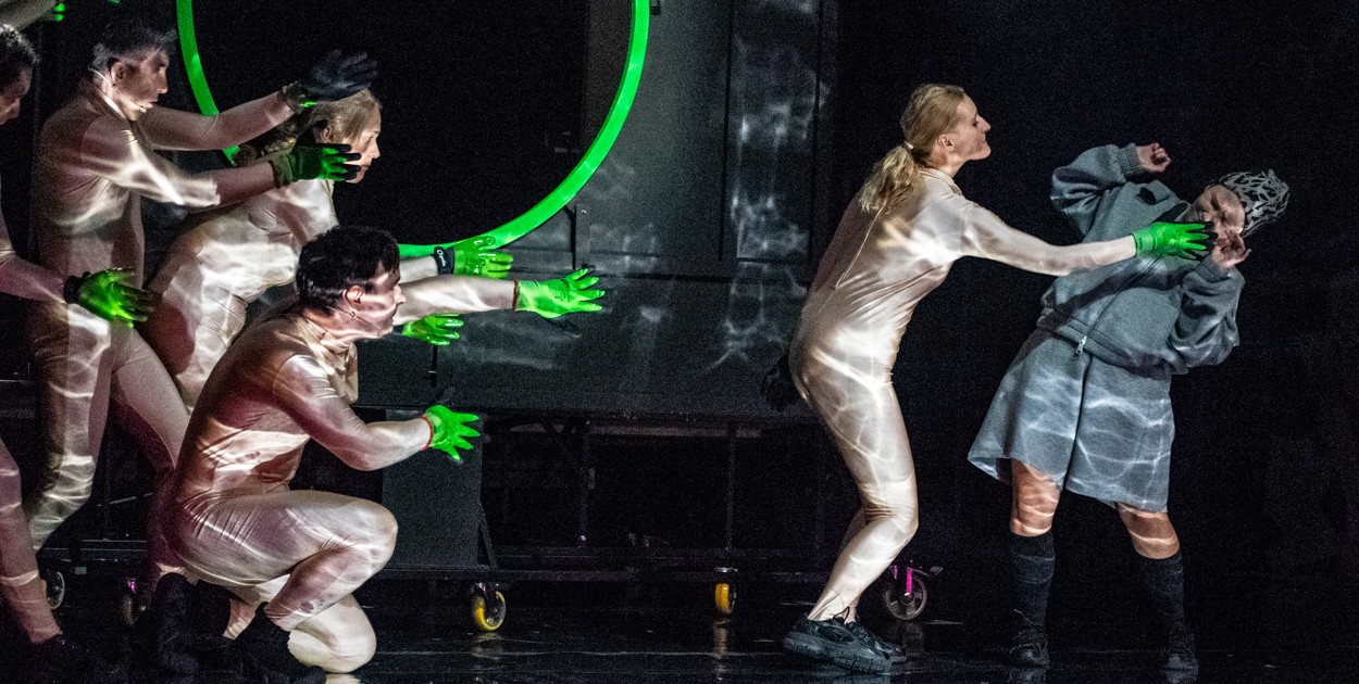 ZAGINIONY CHŁOPIEC - marcowa premiera w Teatrze Lalek Banialuka