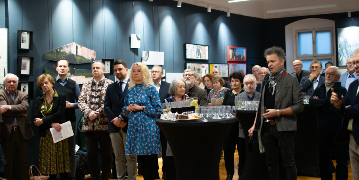 Dom Kultury Włókniarzy w Bielsku-Białej z galerią im. Ignacego Bieńka