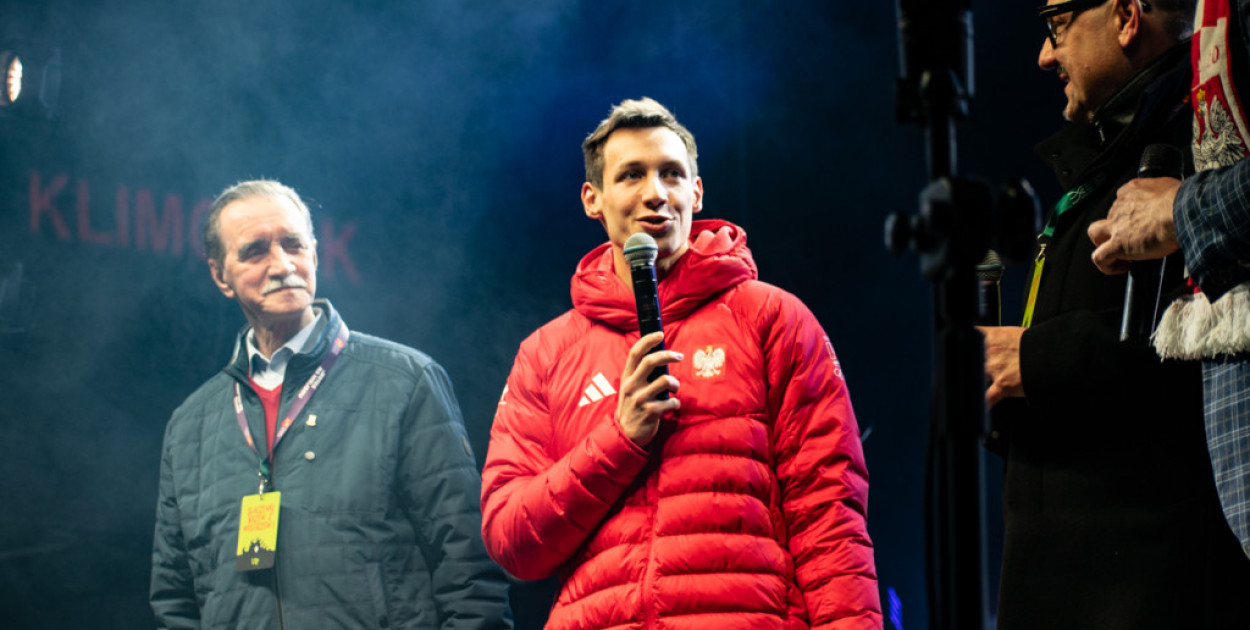 Kacper Tomasiak wicemistrzem świata juniorów. Kolejny sukces skoczka