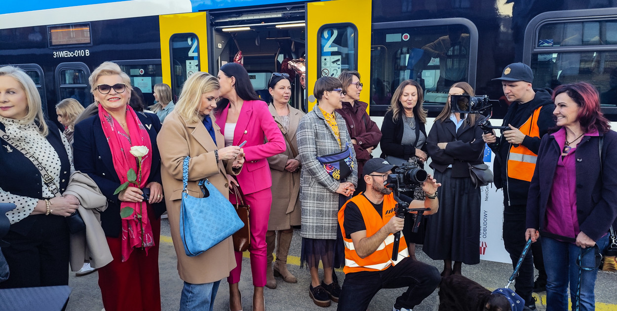 Kolej na Kobiety 2026: specjalny pociąg Katowice – Bielsko-Biała