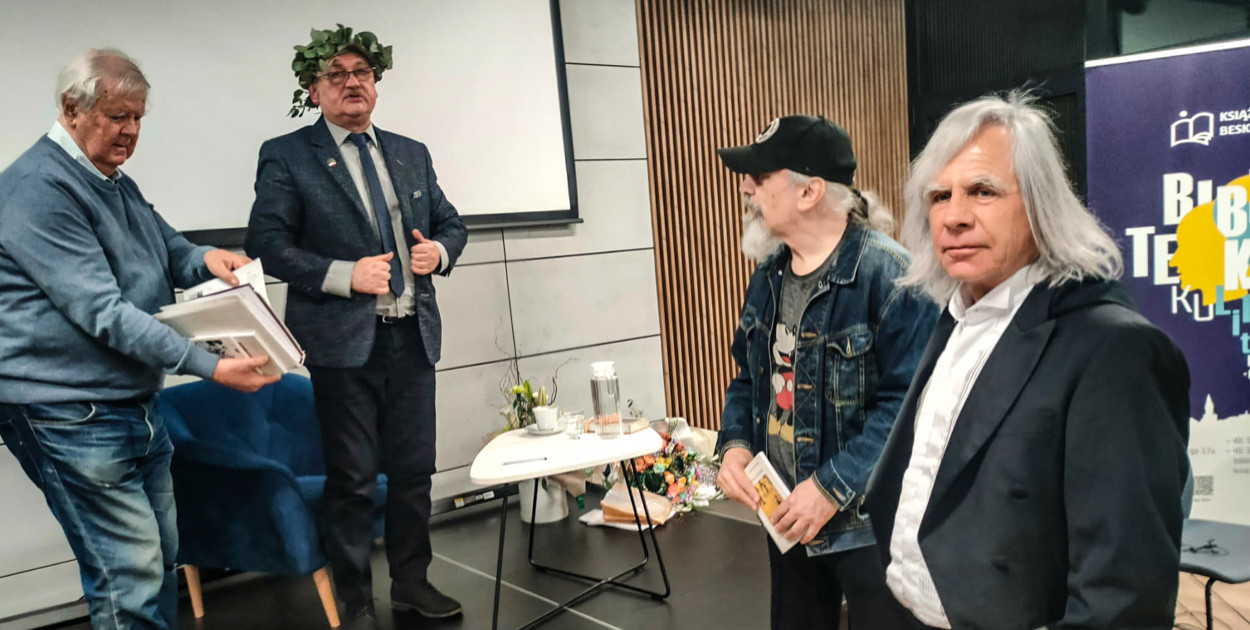 Poezja, która brzmi. Benefis Mirosława Bochenka w Książnicy Beskidzkiej