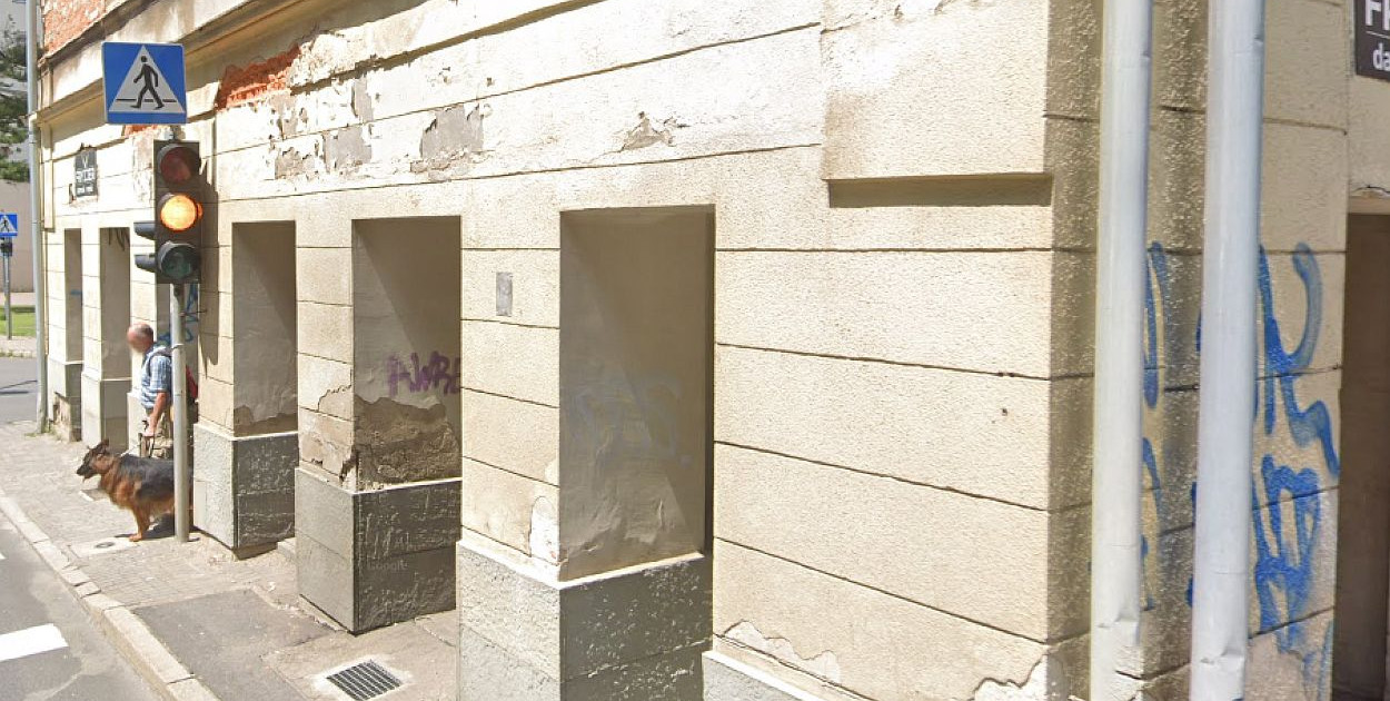 Utrudnienia dla pieszych przy ul. Piłsudskiego