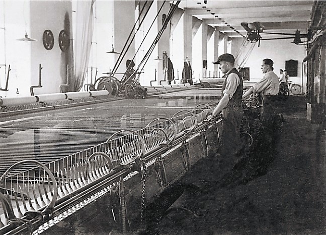 źródlo: Fotopolska.eu / Przedwojenna fabryka włókiennicza