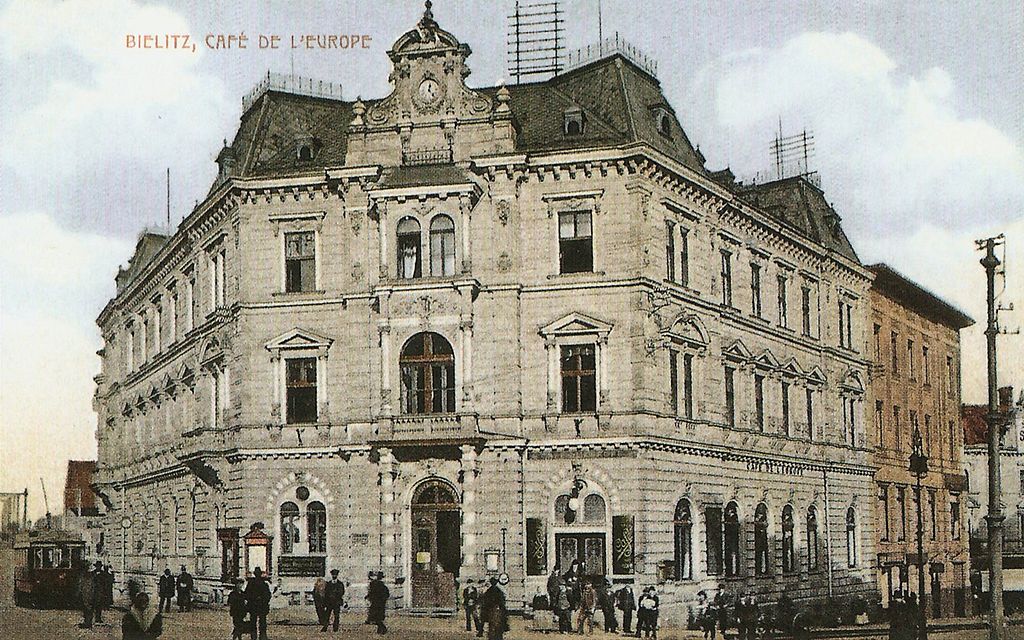 Gmach Komunalnej Kasy Oszczędności (Patria) w 1909 r. / Monika Ćwikowska-Broda, Wiesław Ćwikowski, Oficyna Wydawnicza M-C, Bielsko-Biała, 2008