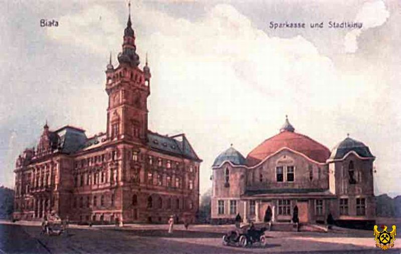 Pocztówka z roku 1915. Kino Wanda i budynek Ratusza Miejskiego