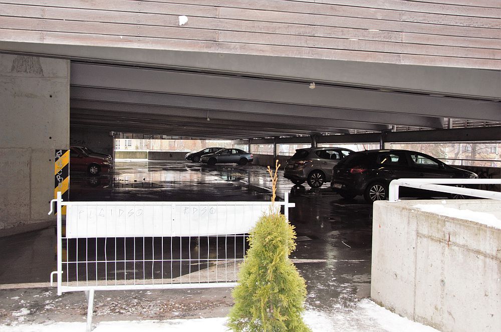 Parking przy Bielskim Centrum Kultury im. M. Koterbskiej