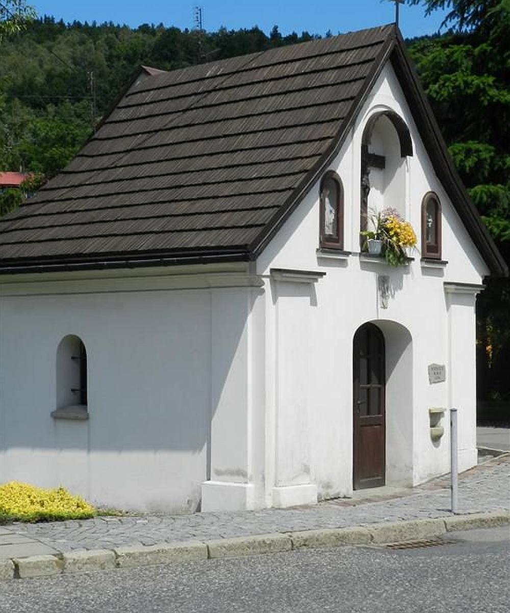 Kapliczka NMP na ulicy Górskiej w Bielsku-Białej