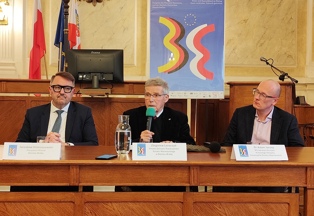 Prezydent Jarosław Klimaszewski, Zbigniew Lerarczyk, prezes Zarządu Towarzystwa Polsko-Niemieckiego,  dr Adam Jarosz